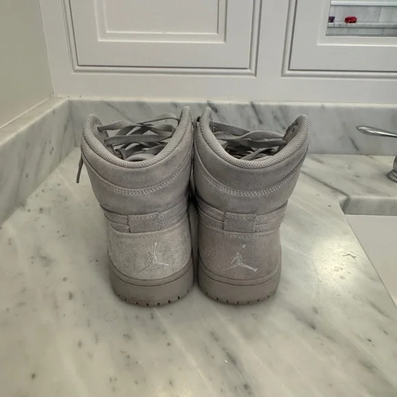 Nike Men's Air Jordan Light Gray Sneakers - Picture 2 of 5